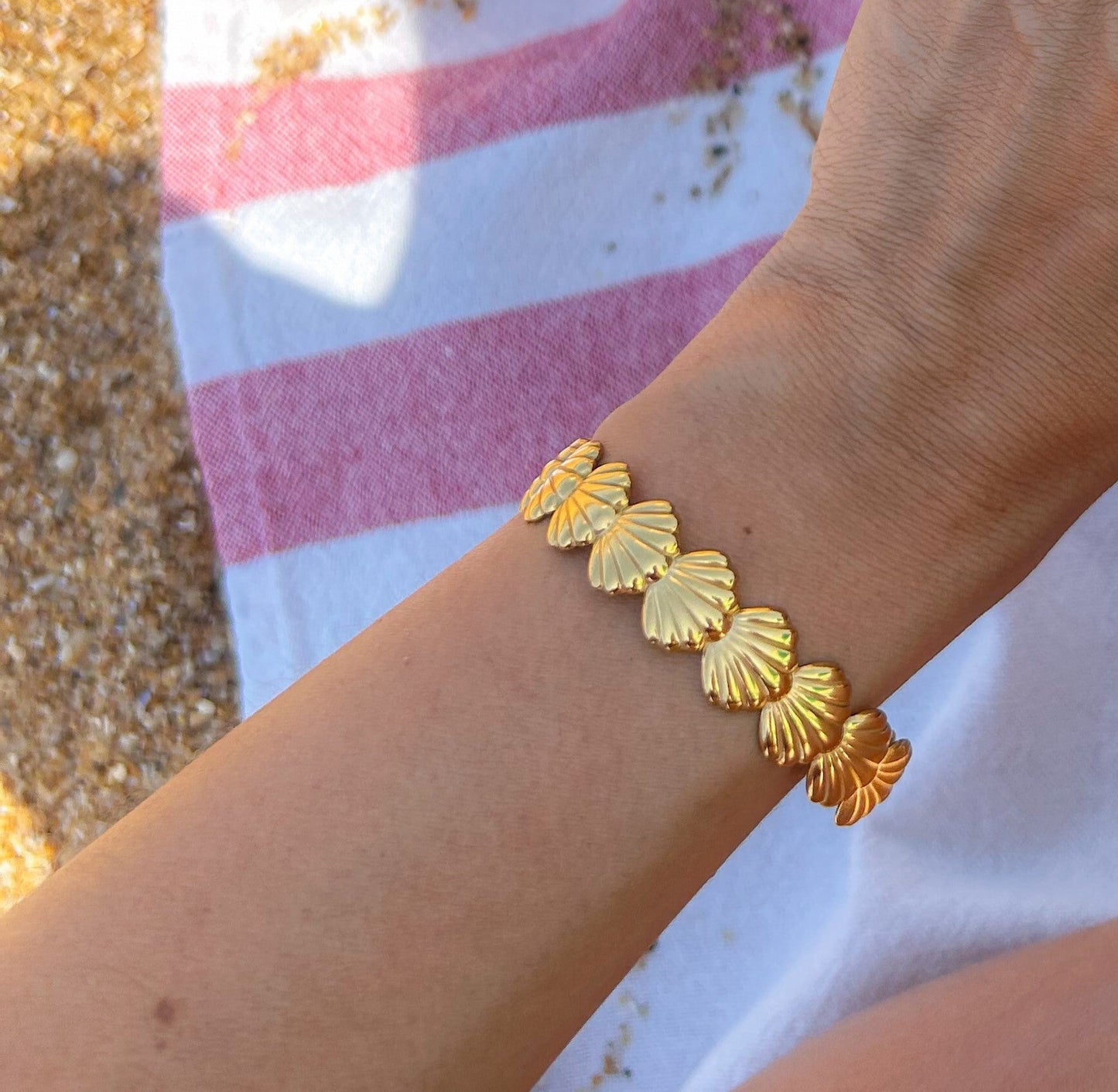 Isla Gold Statement Cuff