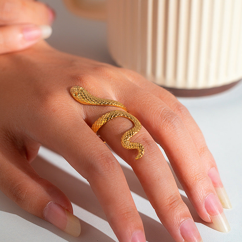Mystic Coil Ring