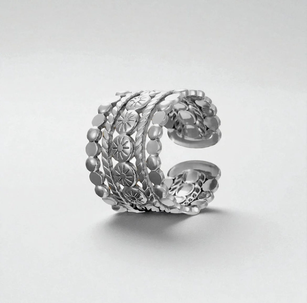 Vintage Heritage Ring