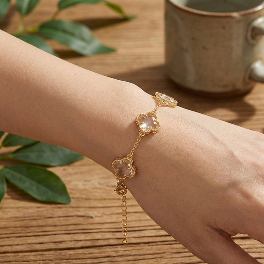Altaire Clover Bracelet