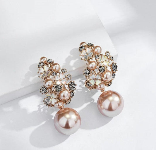 Luxe Pearl Earrings