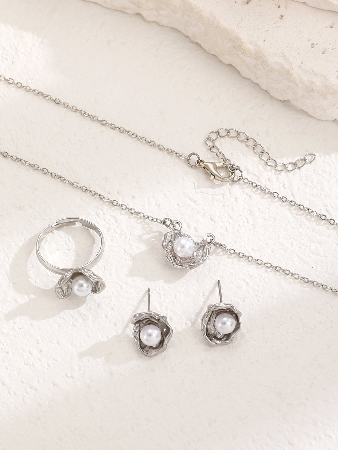 Pearl Reverie Trio Set
