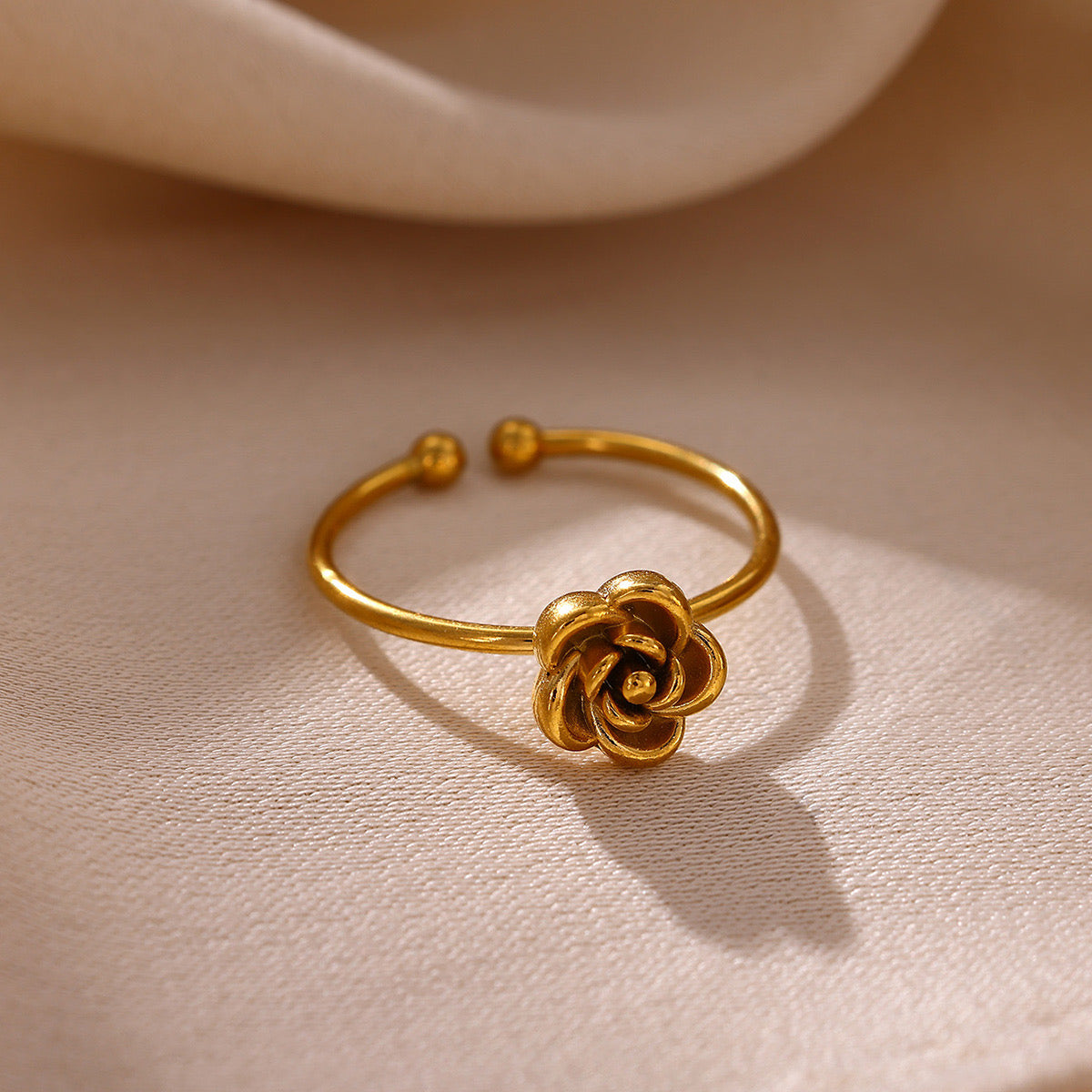 Rose Muse Ring