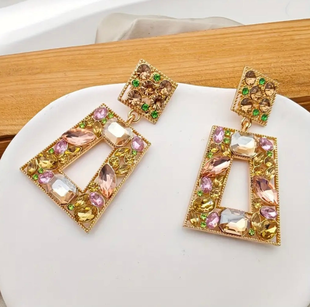 Royal Radiance Drop Earrings