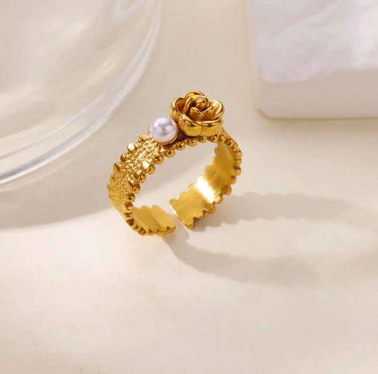 Rosé Pearl Ring