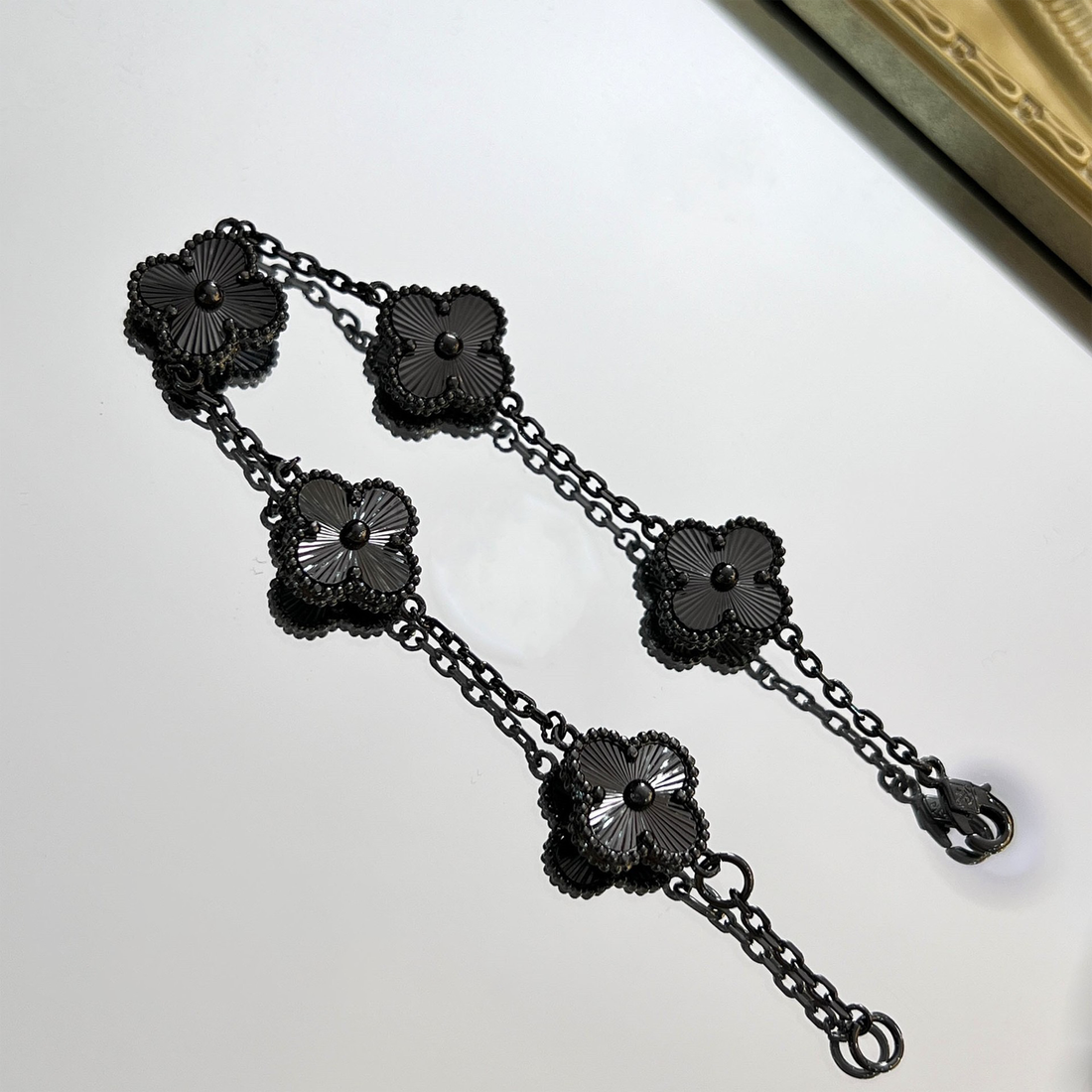 Eclipse Clover Bracelet