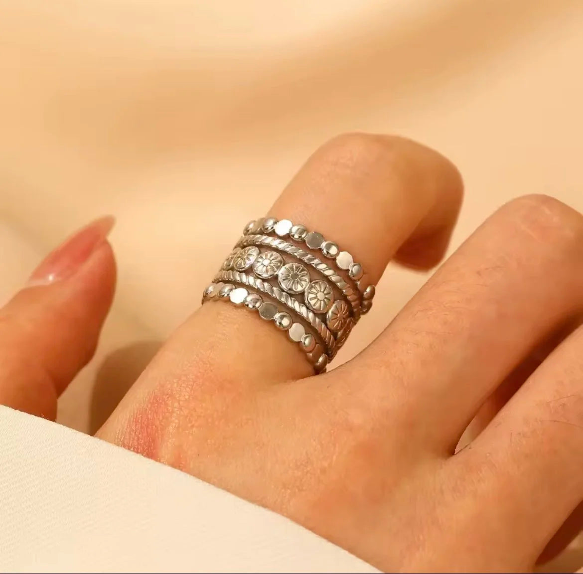 Vintage Heritage Ring