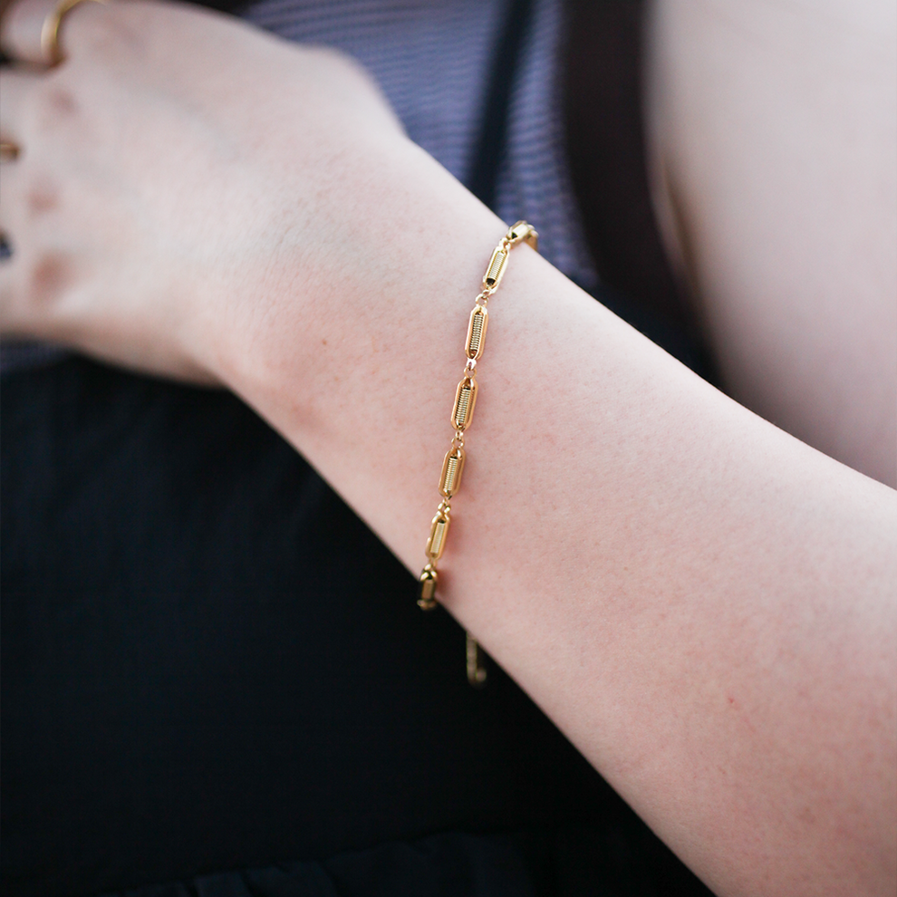 Eterna Textured Chain Bracelet